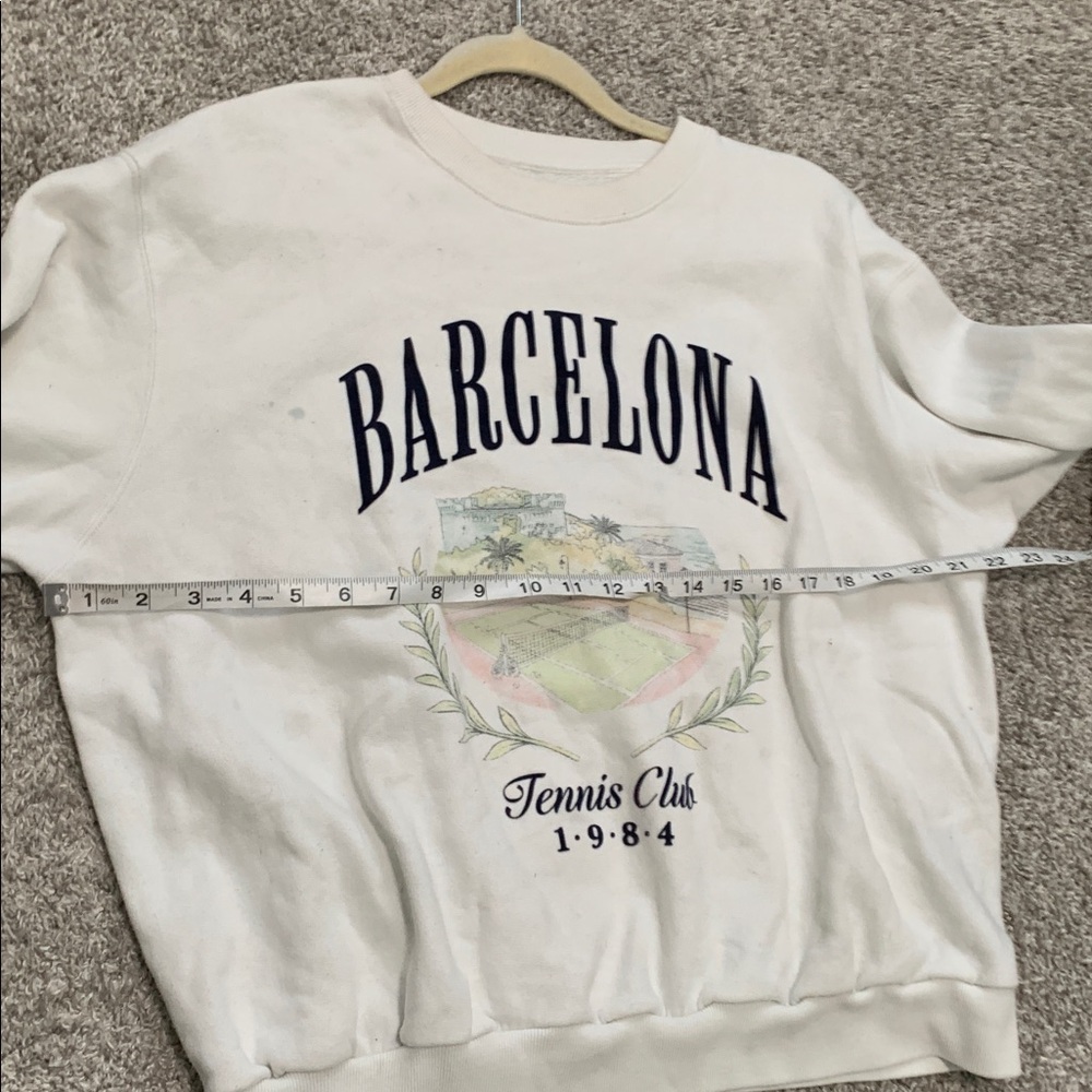 Hollister Barcelona Tennis Club Sweatshirt - Picture 8 of 9